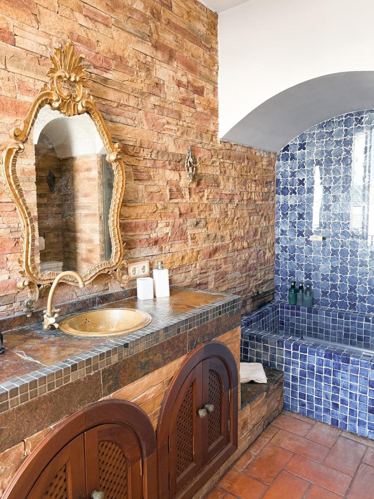 Monkeys Apartments Adriano & Terrace Sevilla Bagian luar foto