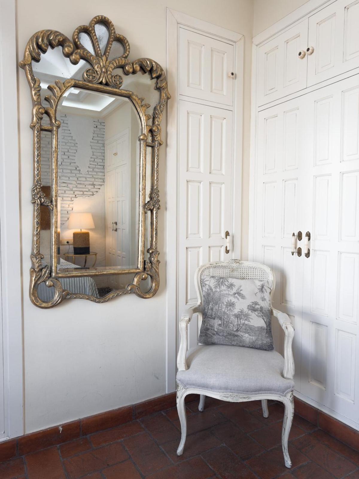 Monkeys Apartments Adriano & Terrace Sevilla Bagian luar foto